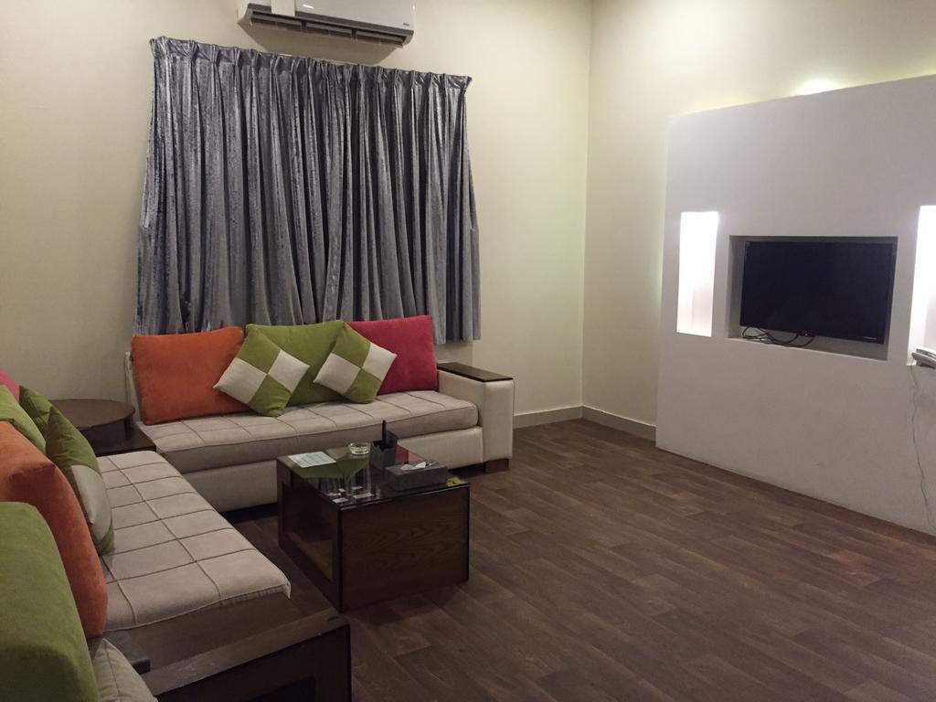 Terhal Hotel Suites 哈伊勒 外观 照片